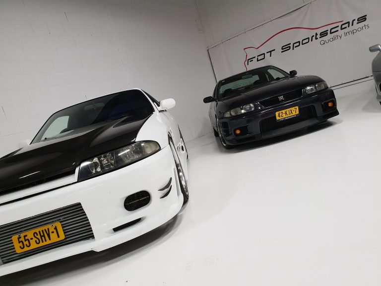 Nissan Skyline R33 GTST