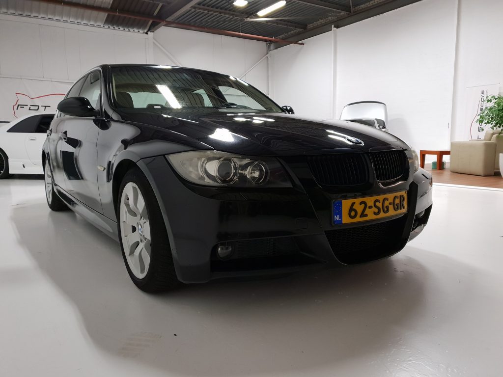 BMW 330i E90