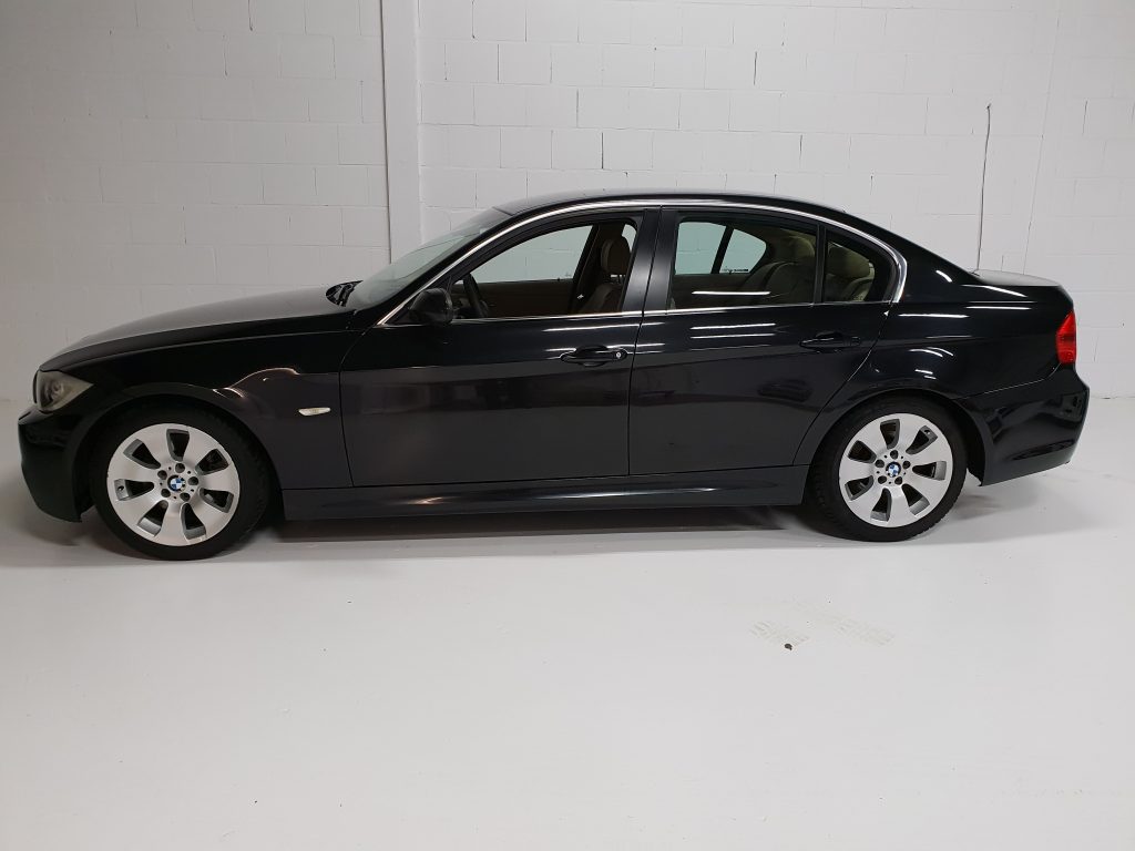 BMW 330i E90