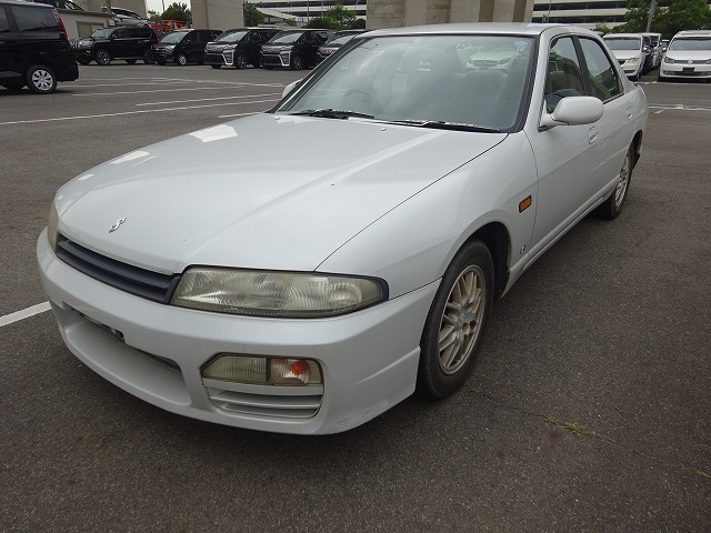 Nissan Skyline R33 GTS